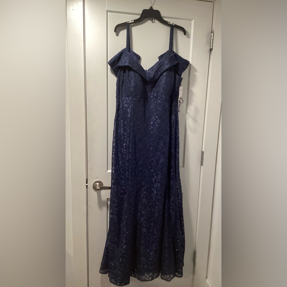 NWT R & M Richards Size 22W‎ Off the Shoulder Fishtail Evening Gown